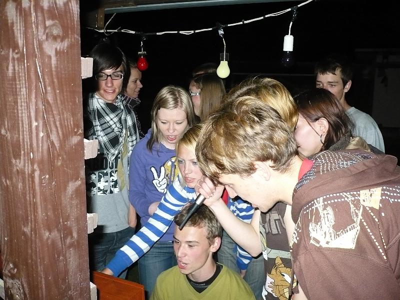 P1030134.JPG - Zpíváme o 106!