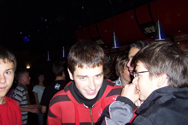 100_5545.jpg - Co zase domlouvají?